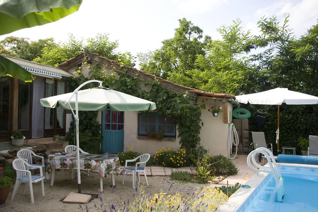ベッド・アンド・ブレックファスト Chambre D'Hotes Oeuil De Bouc Madiran フランス