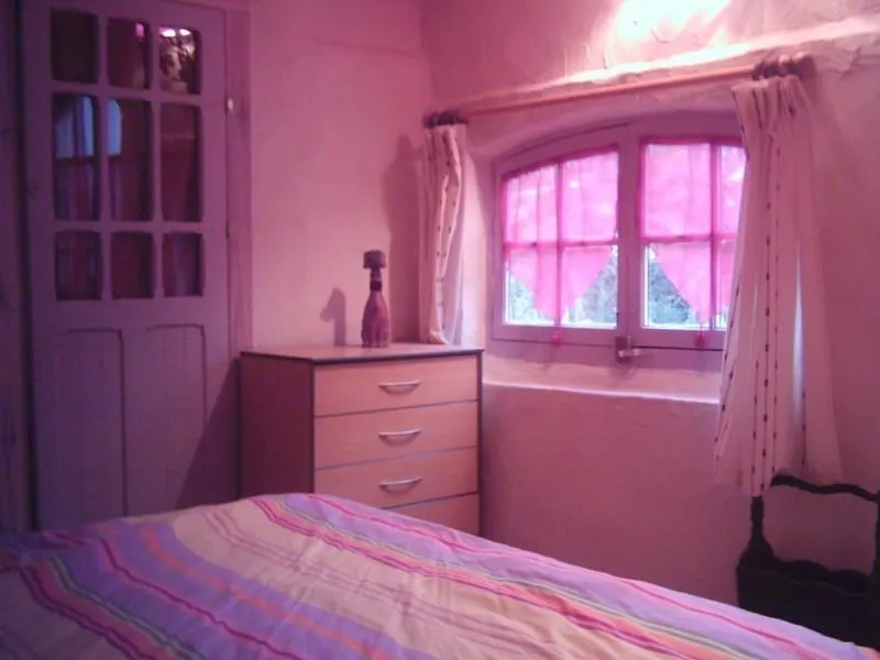 Chambre D'Hotes Oeuil De Bouc Madiran ベッド・アンド・ブレックファスト